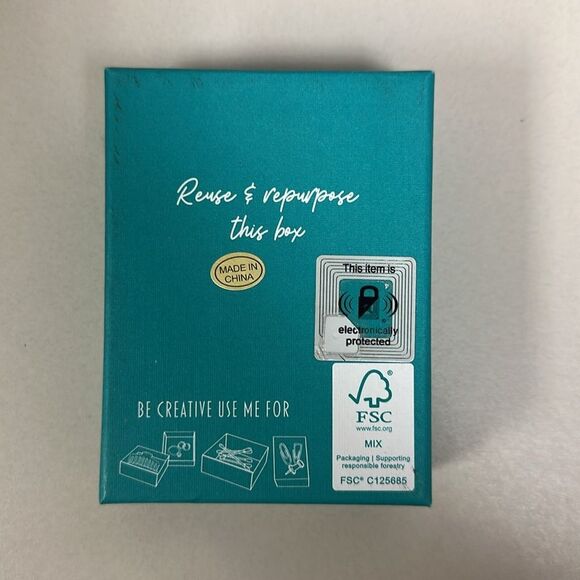 House of Harlow 1960 14KT GOLD PLATED BRASS BOW TIE DANGLING EARRINGS - Picture 4 of 7